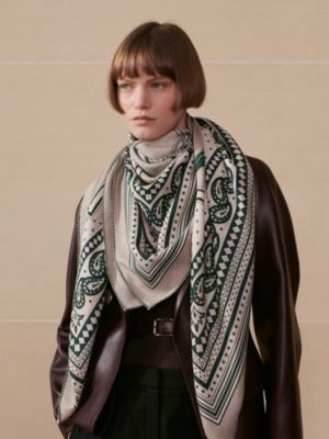 Les Roues de Phaeton Bandana shawl 140, View: Worn, worn, view 3 of 4