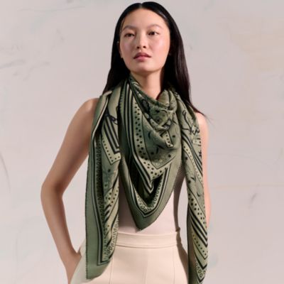 Festival des Amazones Bandana shawl 140