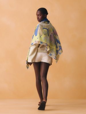 Le Palais des Quatre Vents shawl 140, View: Worn, worn, view 2 of 3