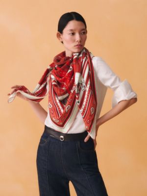 Châle 140 Mors à Jouets Bandana, Vue: Vue portée, worn, vue 2 sur 3