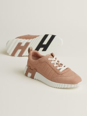 Bouncing sneaker