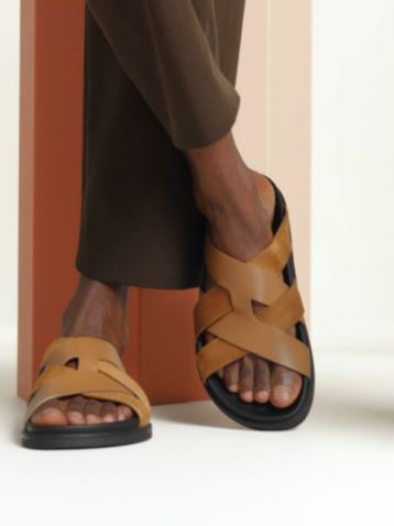 Hermès men's leather sandals and slides | Hermès USA