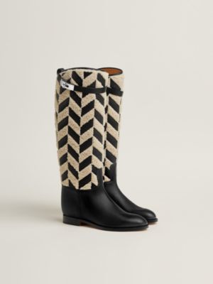 Jumping boot