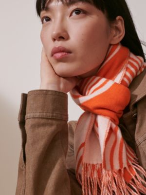 Casaque Vague scarf, View: Worn, worn, view 2 of 3