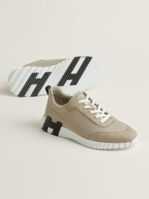 Bouncing sneaker
