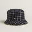 Harper Cavaliere bucket hat, marine/mimosa