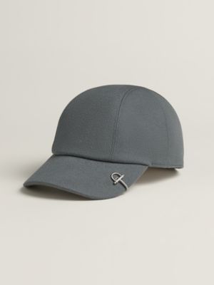 Miles Mors en Clip cap
