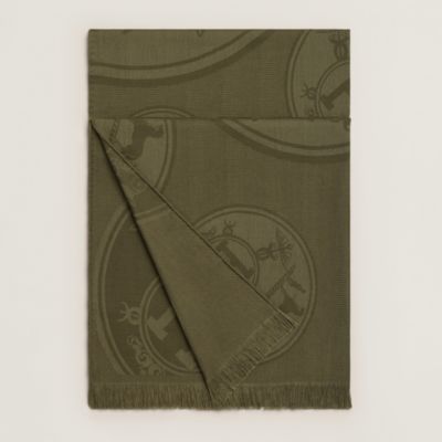 2 more colors, show all