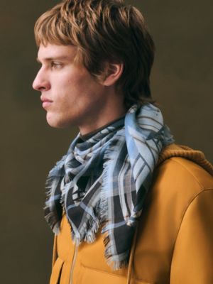Quadrige Tartan fringed scarf 80, View: Worn, worn, view 2 of 3