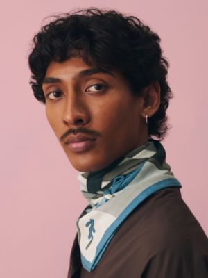 カレH 《ジュ・ドゥ・ピスト》, イメージ: 着用例, worn, ビュー2の3