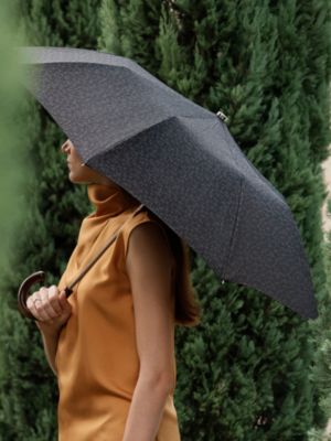 Pluie de H folding umbrella, View: Worn, worn, view 2 of 5