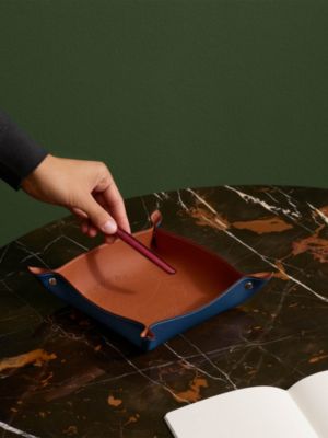 Mises et Relances Robe du Soir change tray, View: Worn, worn, view 3 of 3
