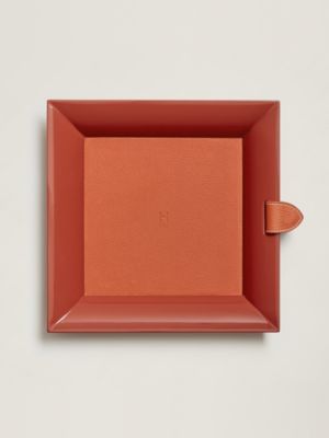 Atrium square change tray, medium model, View: front, front, view 2 of 2