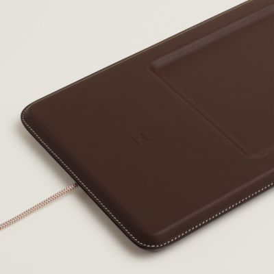 定価30万】エルメス ヴィドポッシュ ヴォルトH ワイヤレス充電器