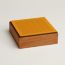 Theoreme H Rond box, medium model, jaune ambre