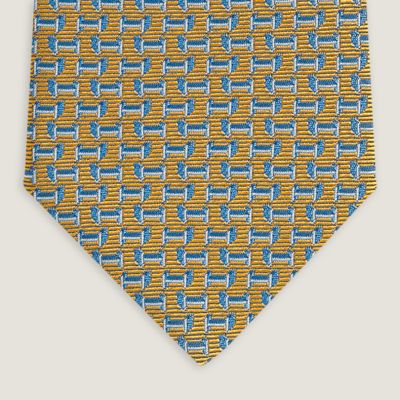 H en Relief tie