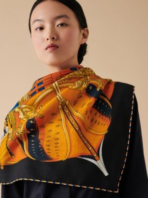La Reale triangle, View: Worn, worn, view 2 of 3