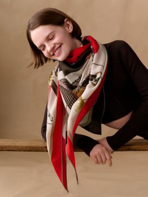 Clic-Clac triangle, View: Worn, worn, view 2 of 3