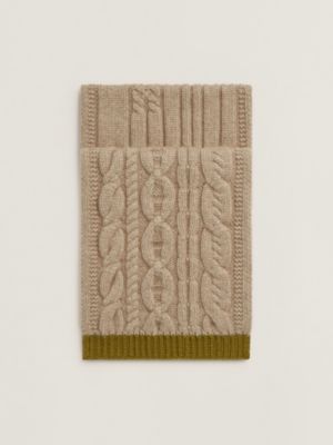 beige/olive