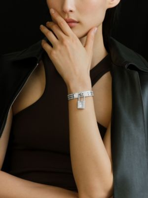 Kelly腕錶，迷你型，16&nbsp;mm, 檢視: 佩戴, worn, 檢視共3張圖片的第4張