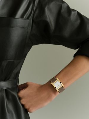 Heure H watch, Medium model, 30&nbsp;mm, View: Worn, worn, view 2 of 3