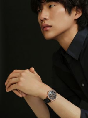 Slim d'Hermès Squelette腕錶，39.5&nbsp;mm, 檢視: 佩戴, worn, 檢視共2張圖片的第3張