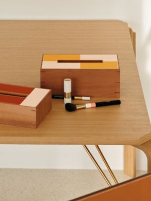 Pleiade en Casaque tissue box, small model, View: front, front, view 3 of 3