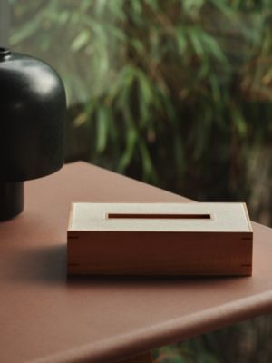 Pleiade tissue box, small model, View: front, front, view 2 of 3