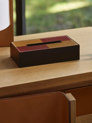 Pleiade en Casaque tissue box, small model, View: front, front, view 3 of 3
