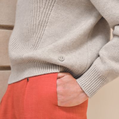 Cashmere long-sleeve sweater