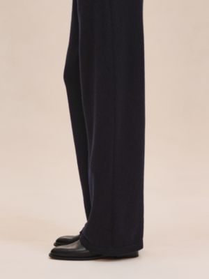 Calça em cashmere, Exibir: Sendo usado, worn, visualizar 4 de 6