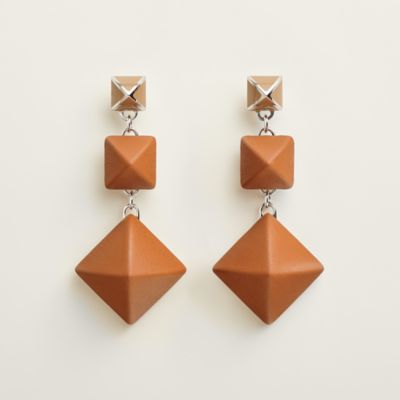 ピアス 《メドール・ガイネ》 GM | Hermès - エルメス-公式サイト ピアス 《メドール・ガイネ》 GM | Hermès - エルメス-公式サイト