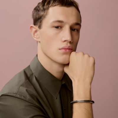 キーホルダー 《フェール・ア・シュヴァル》 | Hermès - エルメス-公式