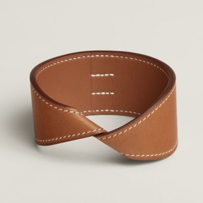 Twist bangle