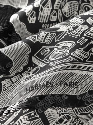La Cite Cavaliere la Nuit Exceptional embroidered scarf 90, View: Detail, detail, view 3 of 4