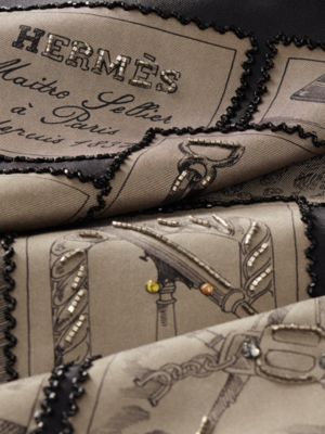 Le Philateliste du Faubourg Exceptional embroidered scarf 90, View: Detail, detail, view 2 of 4