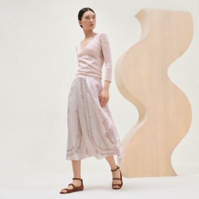 Hermes シルク混紡プリントVネックベルト付きドレス 36サイズ Hermes シルク混紡プリントVネックベルト付きドレス 36サイズ