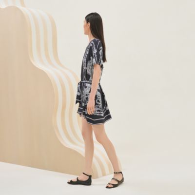 "Bride de Gala en Fleurs" belted tunic