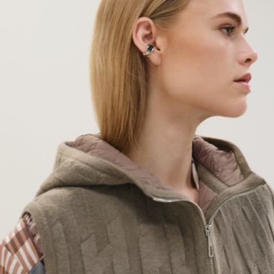 "H" quilted sleeveless jacket