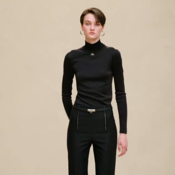 5H0422DA02_worn_2-AVS?&fit=