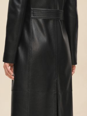 퍼포레이티드 디테일 롱 코트, 보기: 이미지: 제품 착용 이미지, worn, 6개 중 7번째 보기