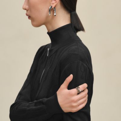 美品　HERMES エルメス　ツイルレーヌ　ブラック　襟付　スカーフ　セーター 美品 HERMES エルメス ツイルレーヌ ブラック 襟付 スカーフ