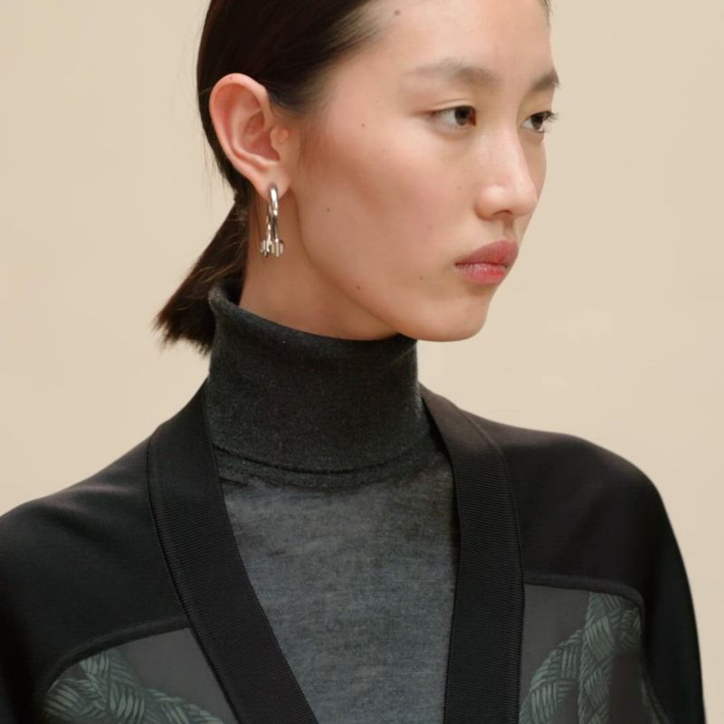 HERMES ツイレーヌカーディガン2025AW PalefroiRemix HERMES ツイレーヌカーディガン2025AW PalefroiRemix - メルカリ
