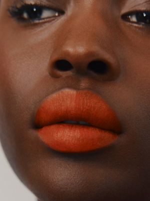 オレンジ - マットまたはサテン仕上げのエルメスのリップスティック