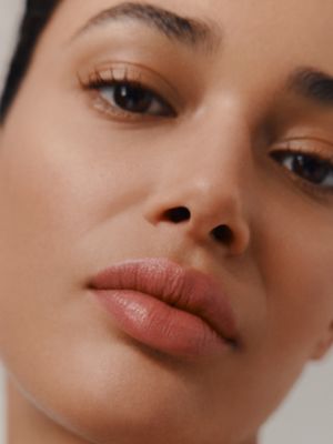 Satin lipstick, Beige Kalahari, View: Worn, worn, view 5 of 7