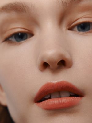 Satin lipstick, Beige Tadelakt, View: Worn, worn, view 5 of 7