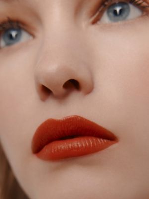 Satin lipstick refill, Rouge Érable, View: Worn, worn, view 4 of 5