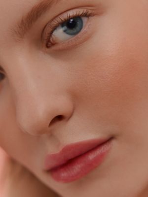 チーク - エルメスのベースメイク：パウダー＆ハイライター | Hermès