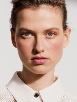 Silky blush powder refill, Rose Plume, View: Worn, worn, view 5 of 5
