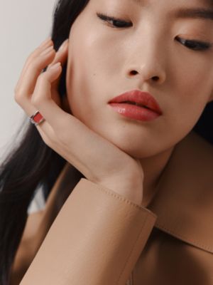 レッド - マットまたはサテン仕上げのエルメスのリップスティック